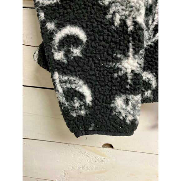 No Brand Name Patterned Qaurter-zip Crew Neck. - Picture 3 of 7